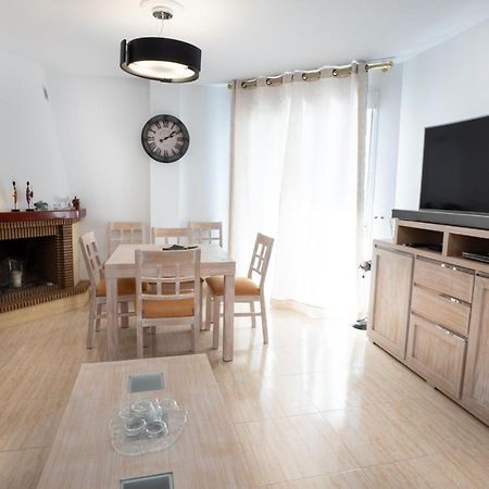 Marina Bella 1F Menyber Apartment Нерха Екстериор снимка